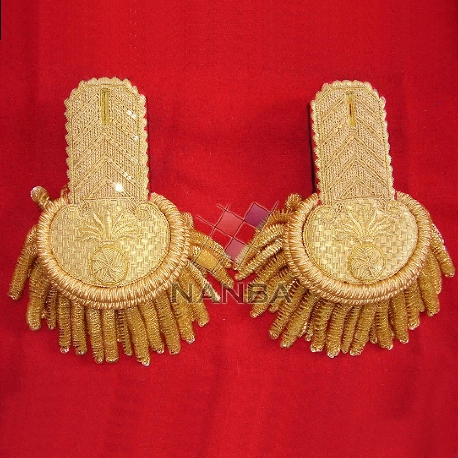 Shoulders Epaulette Shoulders Epaulette